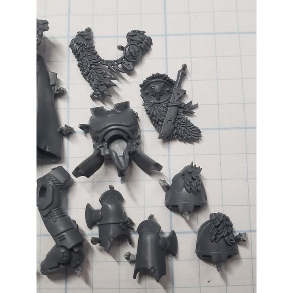 40k Space Wolves Bits Wolf Guard Battle Leader Caped Torso & Legs Set 06/07 - Picture 5 of 10